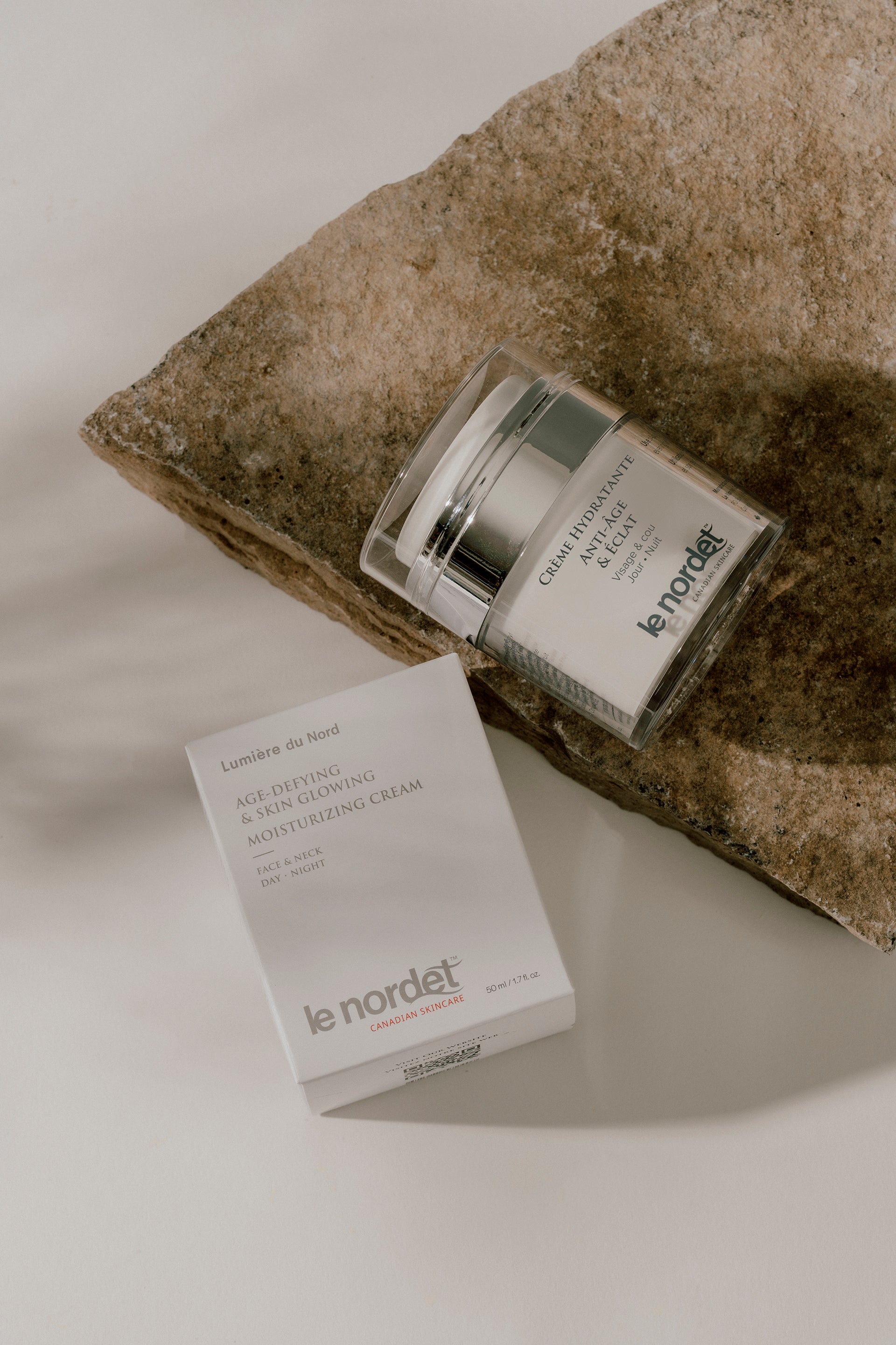 Crème Hydratante Anti-Âge et Éclat  (50ml)