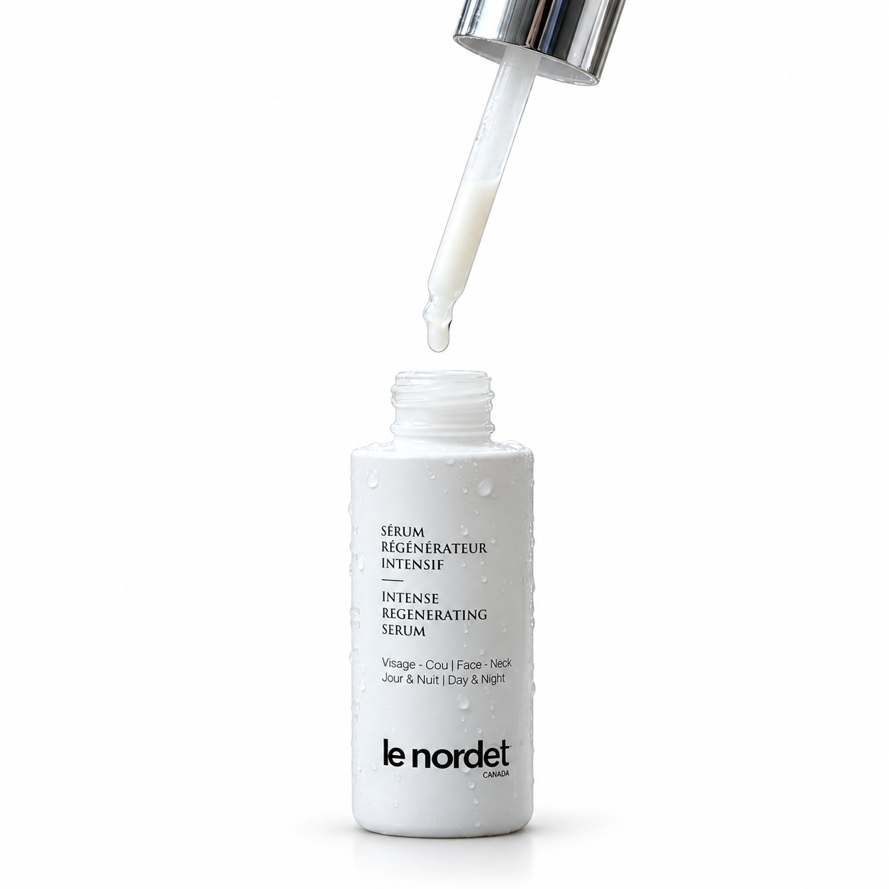 La pipette du Sérum Le Nordet au-dessus de son flacon, sur fond blanc.